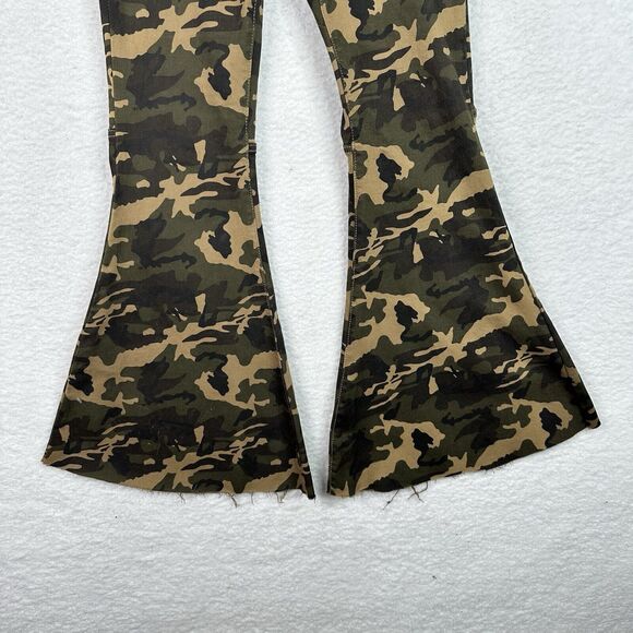 Y2K 90"s L&B Lucky & Blessed Bell Bottom Flared Jeans Camo Sz 4 (27x28)  Stretch - Picture 3 of 14